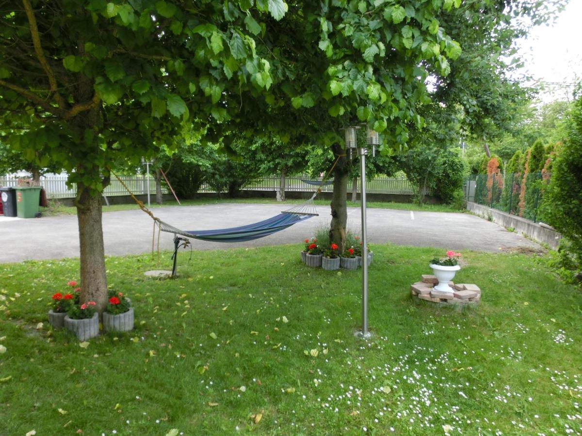Ferienwohnung In Lobau Βιέννη Εξωτερικό φωτογραφία